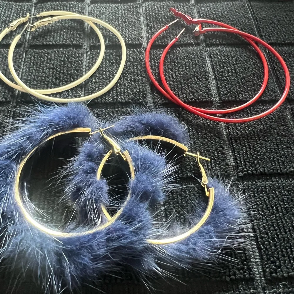 Stylish Hoop Earrings Set - Red, Cream, Purple